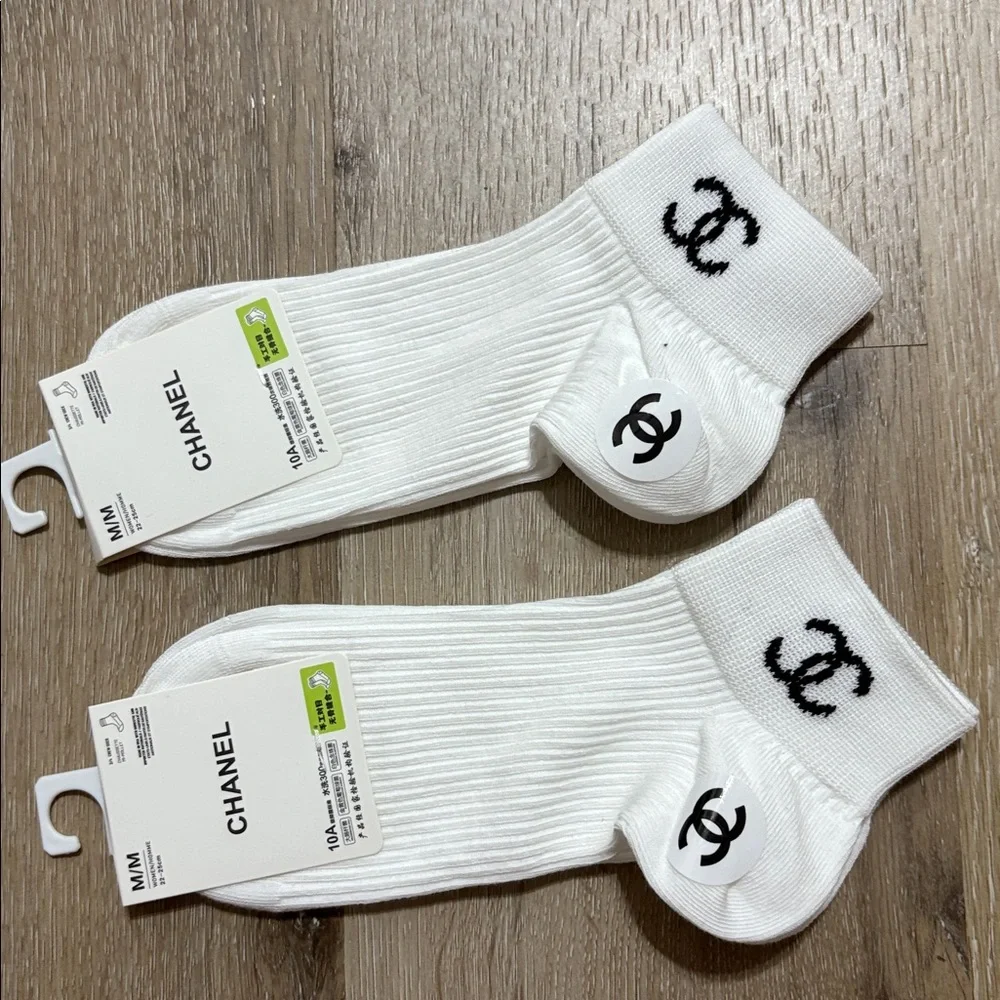 Chanel Black and white gwp Socks bundle of 2 - Picture 1 of 2